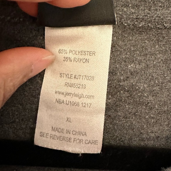 California 🐻 Graphic Tee - Picture 4 of 4